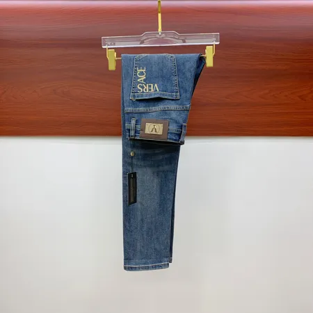 ヴェルサーチ ジーンズ