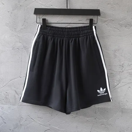 バレンシアガ ショートパンツ