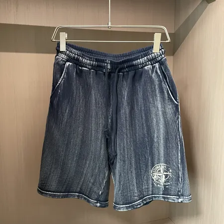 ストーンアイランド ショートパンツ