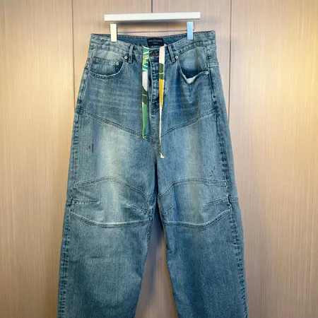 バレンシアガ ジーンズ