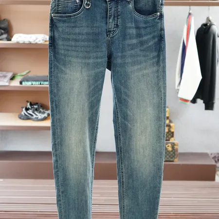 フェラガモ ジーンズ