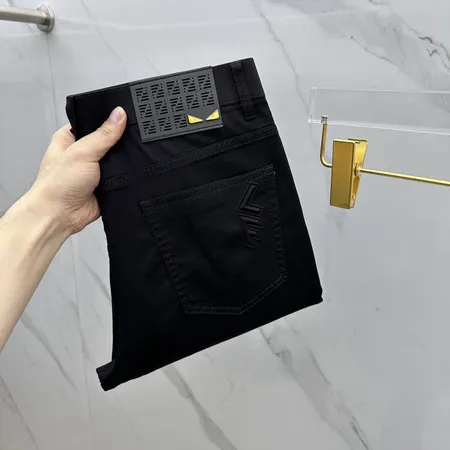 フェンディ ジーンズ