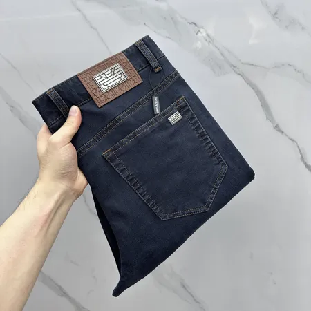 アルマーニ ジーンズ