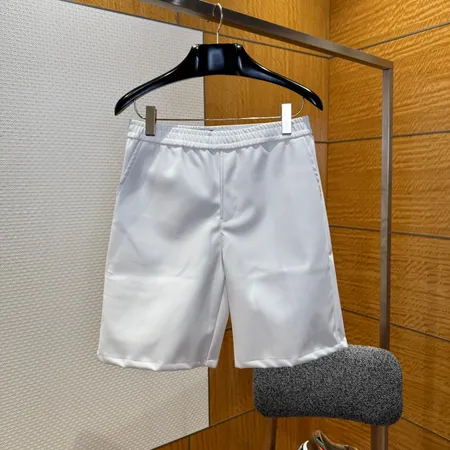 プラダ ショートパンツ