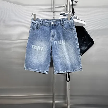 ステューシー ショートパンツ