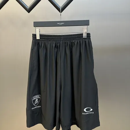 セリーヌ ショートパンツ