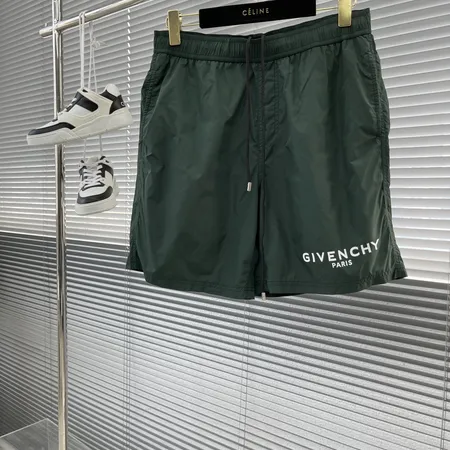 ジバンシィ ショートパンツ