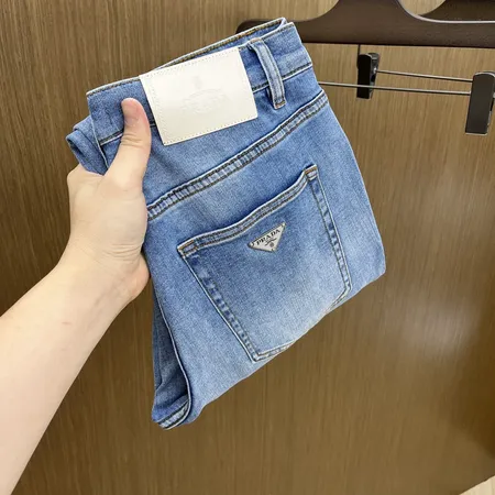 プラダ ジーンズ