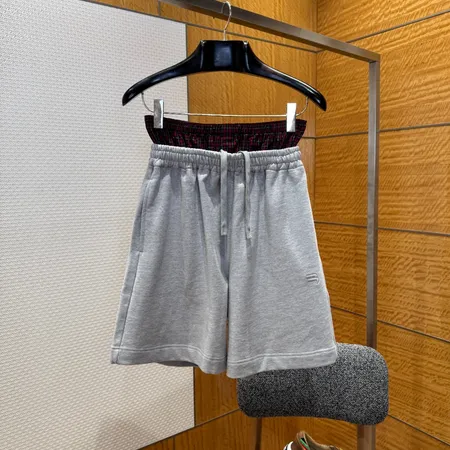 セリーヌ ショートパンツ