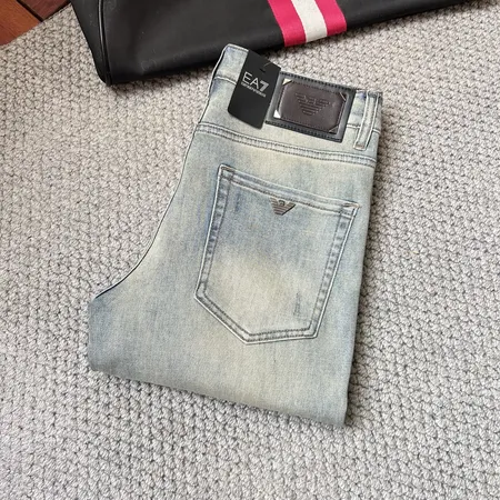 アルマーニ ジーンズ