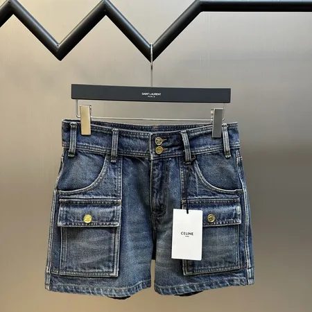 セリーヌ ショートパンツ