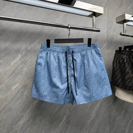 フェンディ ショートパンツ