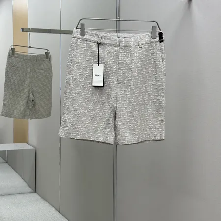 フェンディ ショートパンツ