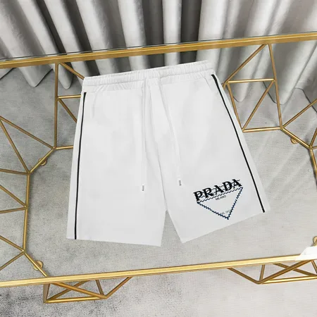 プラダ ショートパンツ