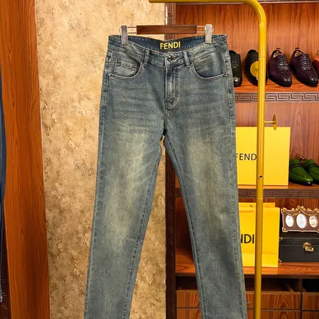 フェンディ ジーンズ