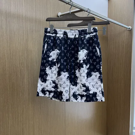 ルイヴィトン ショートパンツ