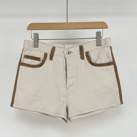 ミュウミュウ ショートパンツ