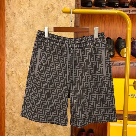 フェンディ ショートパンツ