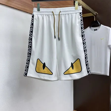 フェンディ ショートパンツ