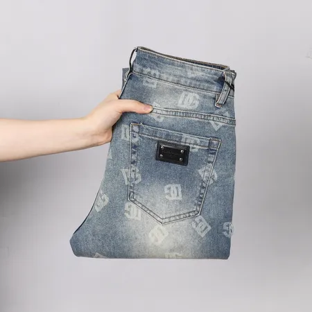 ヴィヴィアン・ウエストウッド ジーンズ