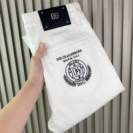 ヴィヴィアン・ウエストウッド ジーンズ