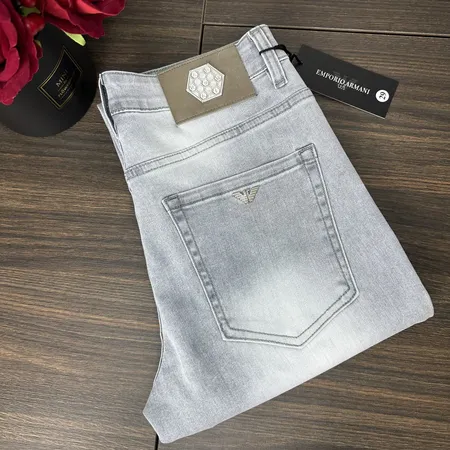 アルマーニ ジーンズ