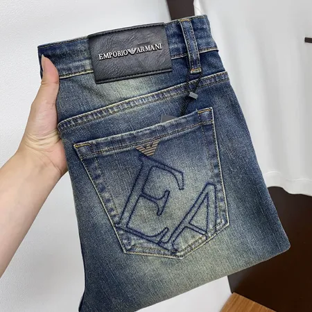 アルマーニ ジーンズ