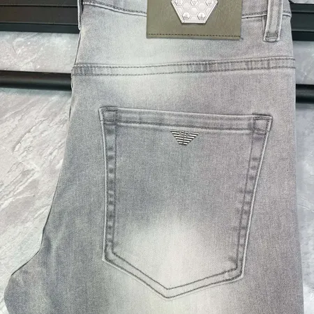 アルマーニ ジーンズ