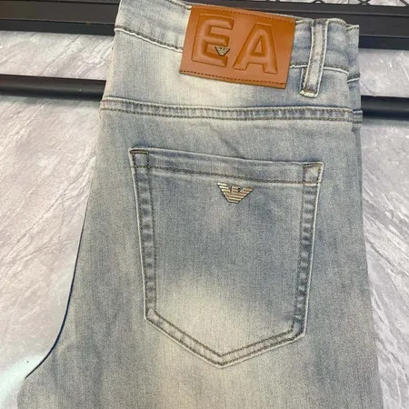 アルマーニ ジーンズ