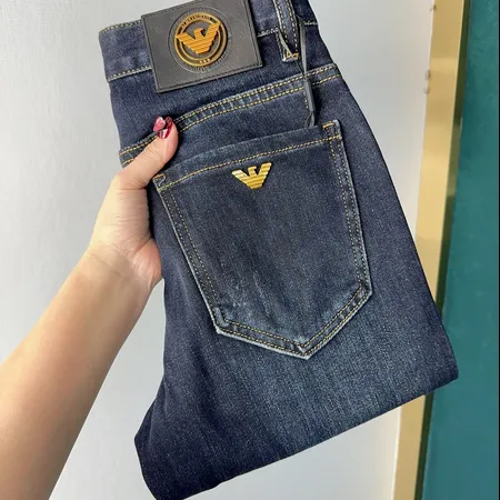 アルマーニ ジーンズ