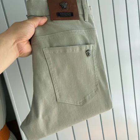 ヴェルサーチ ジーンズ