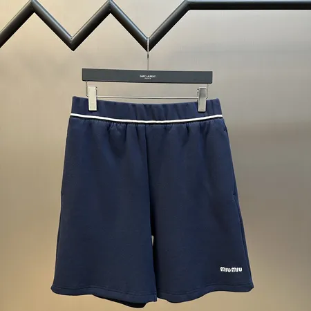 ミュウミュウ ショートパンツ