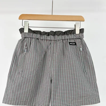 ミュウミュウ ショートパンツ