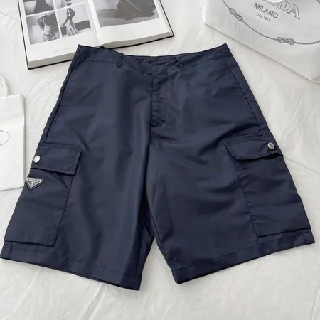 プラダ ショートパンツ