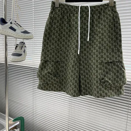 グッチ ショートパンツ