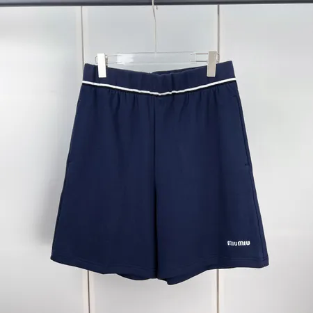 ミュウミュウ ショートパンツ