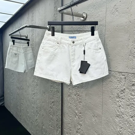 プラダ ショートパンツ