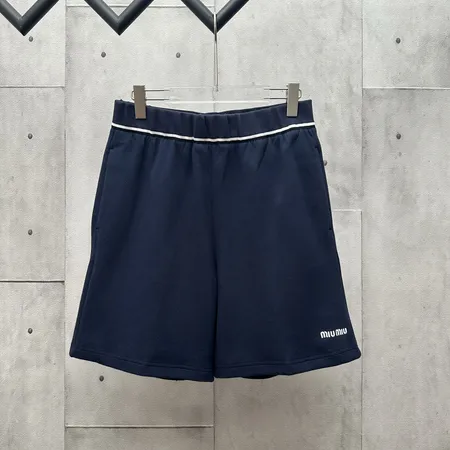 ミュウミュウ ショートパンツ