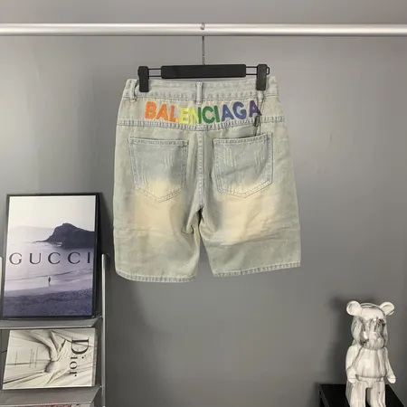 バレンシアガ ショートパンツ