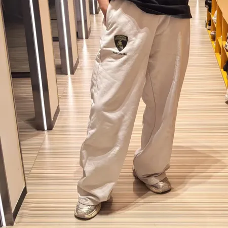 バレンシアガ カジュアルパンツ