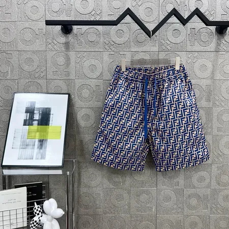 フェンディ ショートパンツ