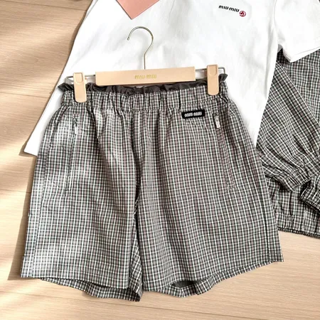 ミュウミュウ ショートパンツ