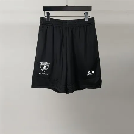 セリーヌ ショートパンツ