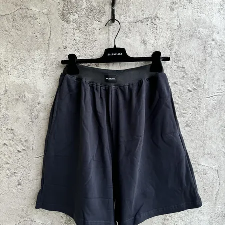 バレンシアガ ショートパンツ