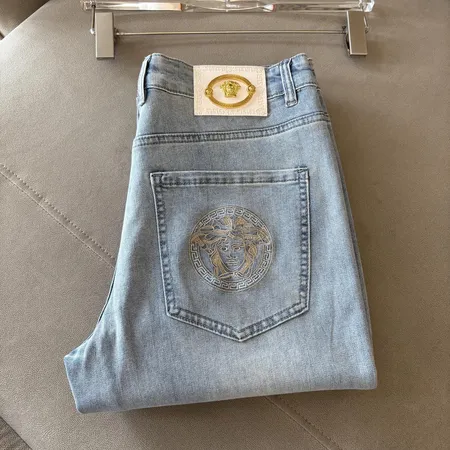 ヴェルサーチ ジーンズ