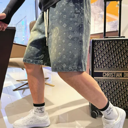 ルイヴィトン ショートパンツ