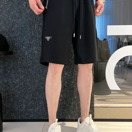 プラダ ショートパンツ