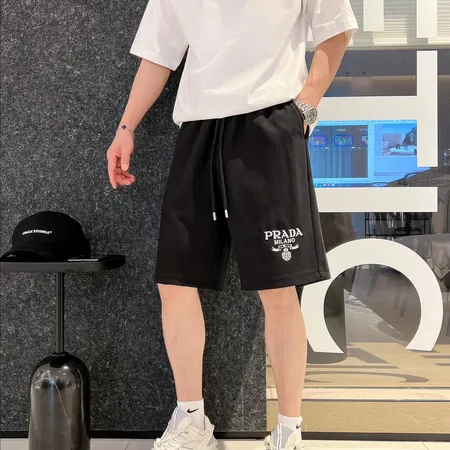 プラダ ショートパンツ