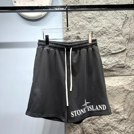 ストーンアイランド ショートパンツ