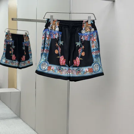 ヴェルサーチ ショートパンツ